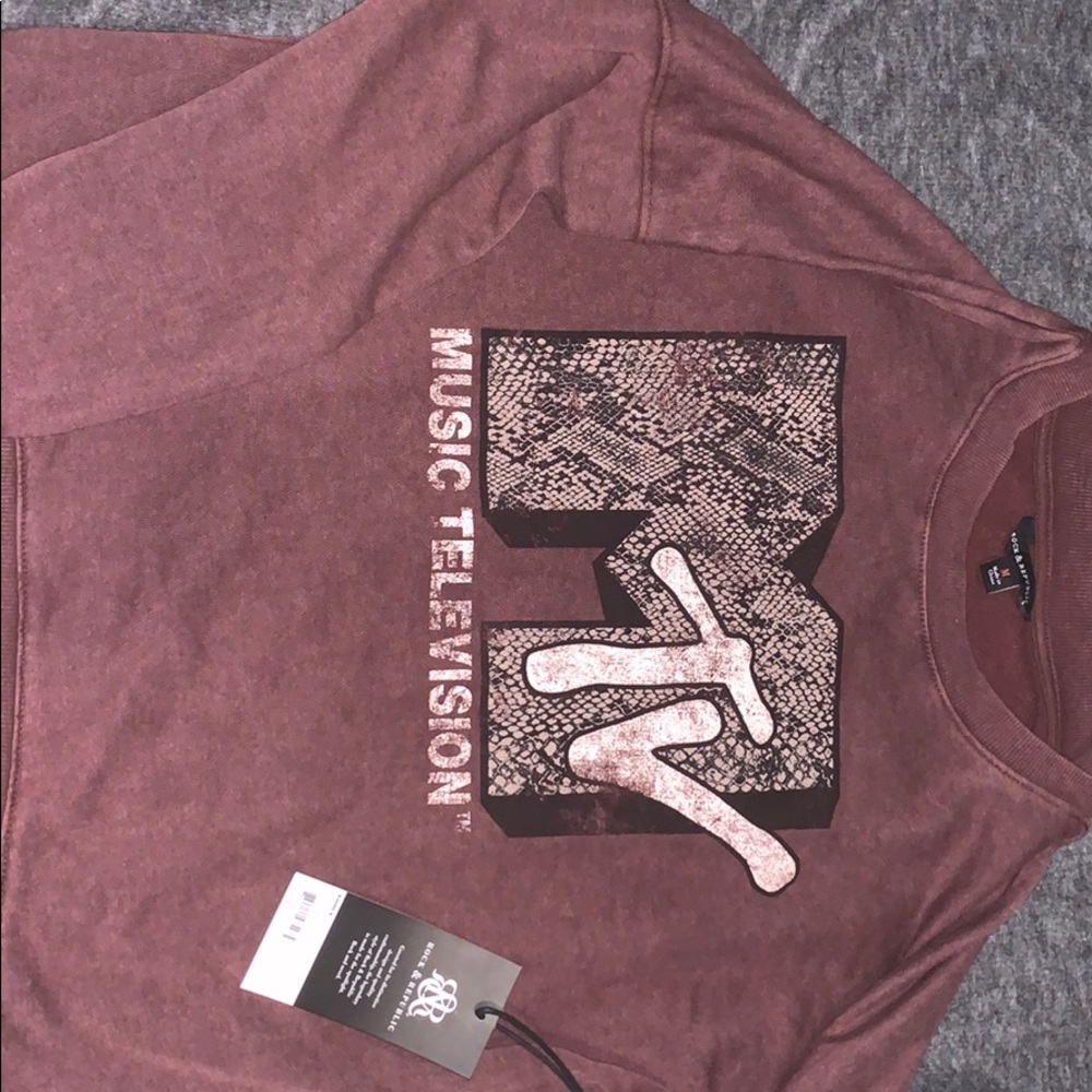 Lightweight MTV crewneck